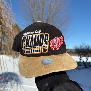Starter Detroit Red Wings Vintage 90s NHL 1997 Stanley Cup Champs Hockey Hat Cap